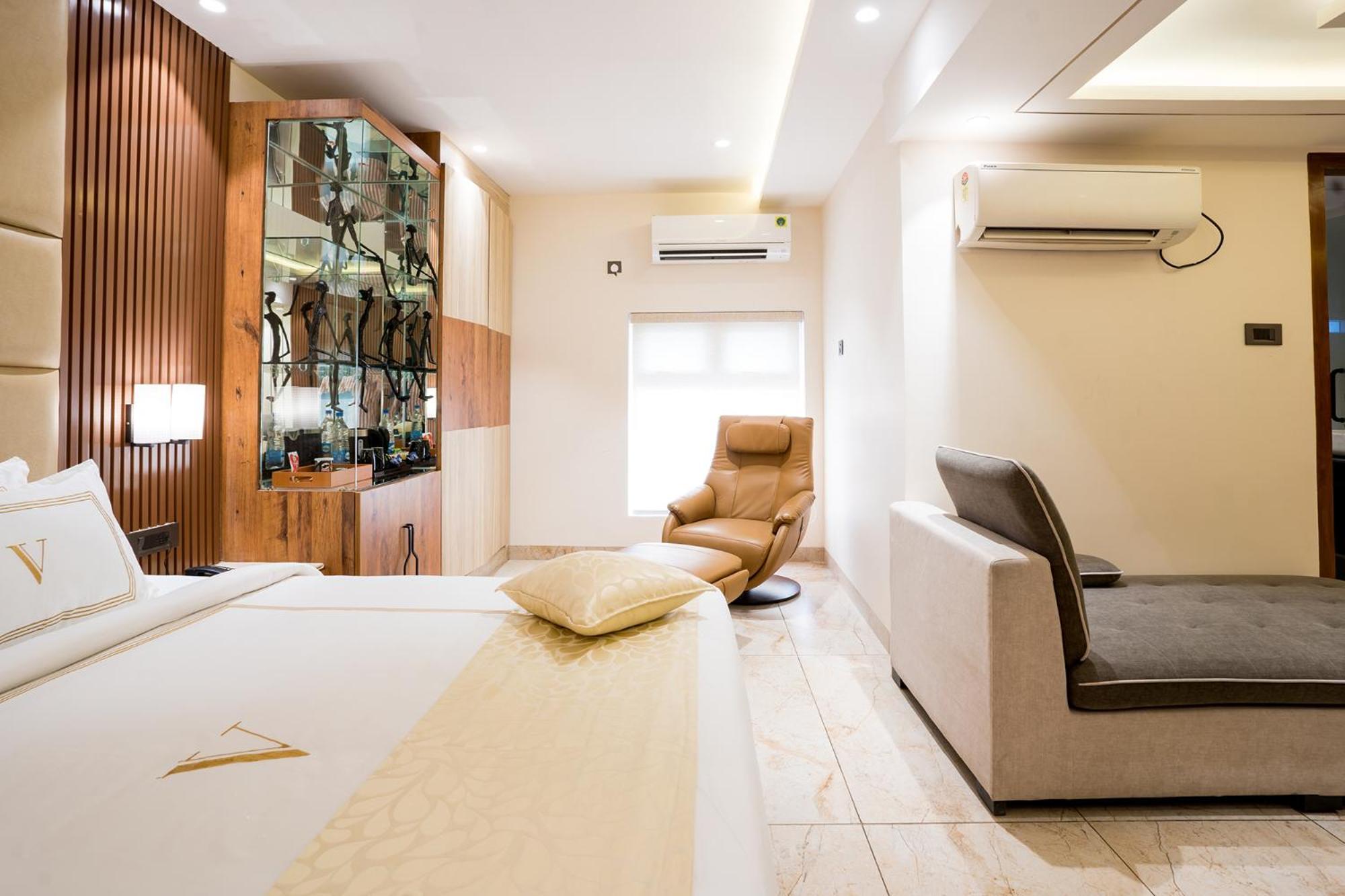Hotel Oriva Vinflora Residency - Nr Lv Prasad Hospital, Banjara Hills à Haïdarabad Extérieur photo